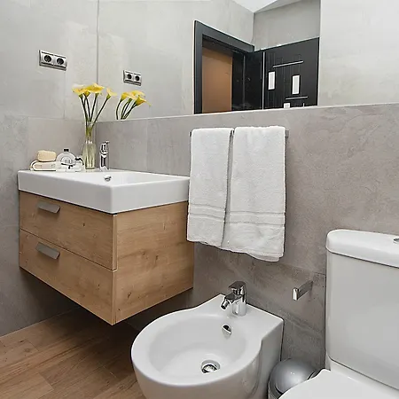 Oficentro Deluxe Apartament *